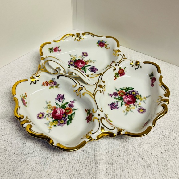 Divided dish - Picture 2 of 3